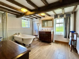 Family Bathroom- click for photo gallery